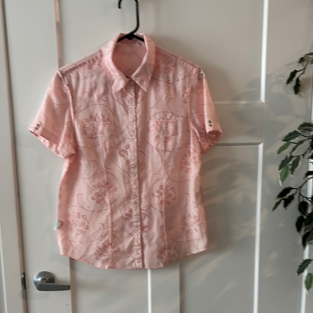 Women’s Pink Floral Short Sleeve Shirt